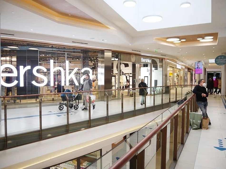 Foto 3 - El Centro Comercial El Tormes abre al completo&nbsp;&nbsp;    &nbsp;  