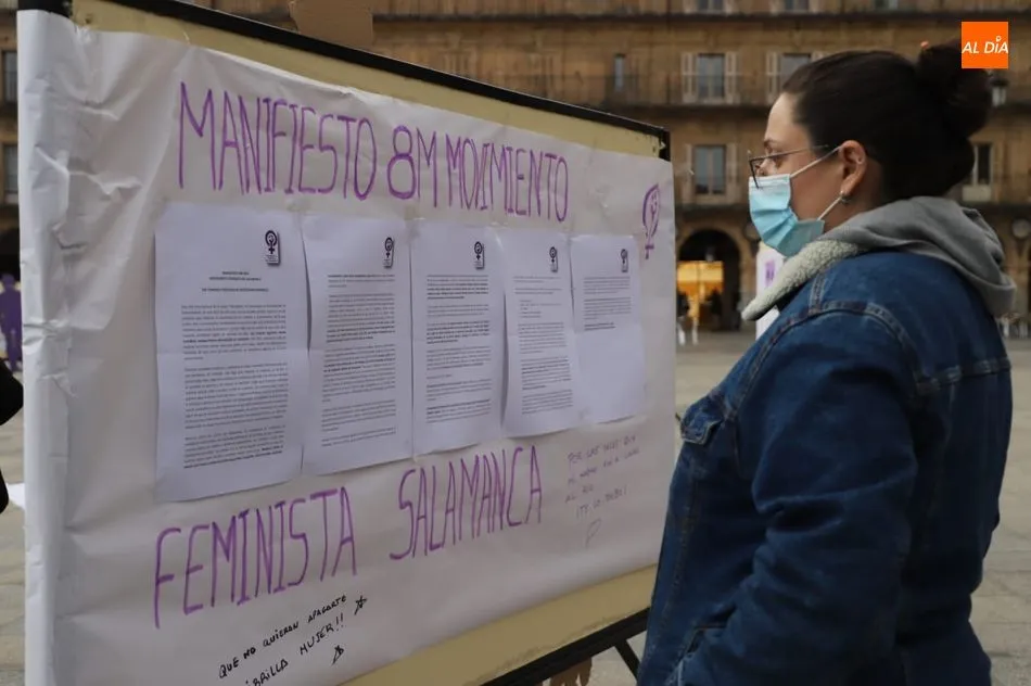Foto 11 - Una exposici&oacute;n con 12 siluetas en la Plaza Mayor muestra &ldquo;las mujeres invisibilizadas&rdquo; en la...