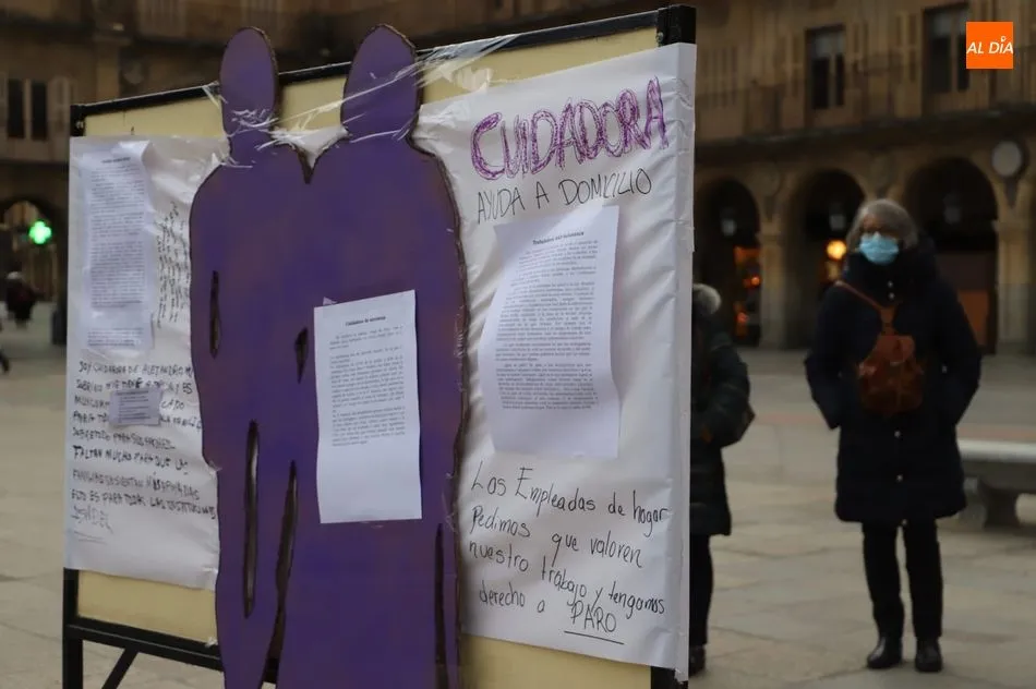 Foto 8 - Una exposici&oacute;n con 12 siluetas en la Plaza Mayor muestra &ldquo;las mujeres invisibilizadas&rdquo; en la...