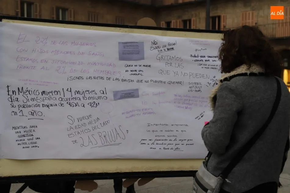 Foto 2 - Una exposici&oacute;n con 12 siluetas en la Plaza Mayor muestra &ldquo;las mujeres invisibilizadas&rdquo; en la...