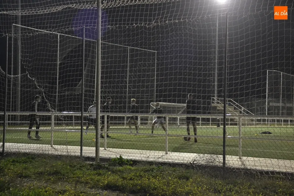 Foto 2 - La cantera del Ciudad Rodrigo CF regresa al terreno de juego un a&ntilde;o despu&eacute;s  