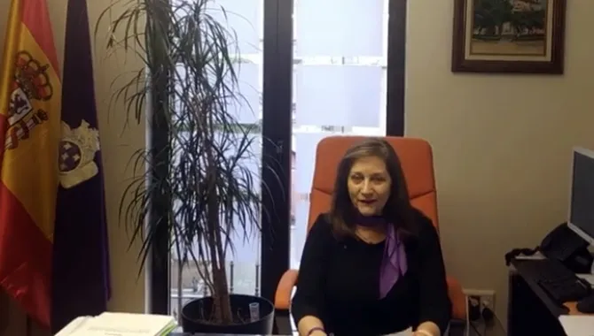 La alcaldesa de la ciudad, Carmen Ávila, durante su presentación del manifiesto del 8M