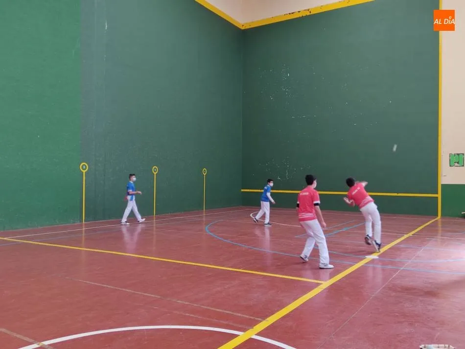 Foto 5 - Huerta acogi&oacute; la tercera jornada del Campeonato de Primera  