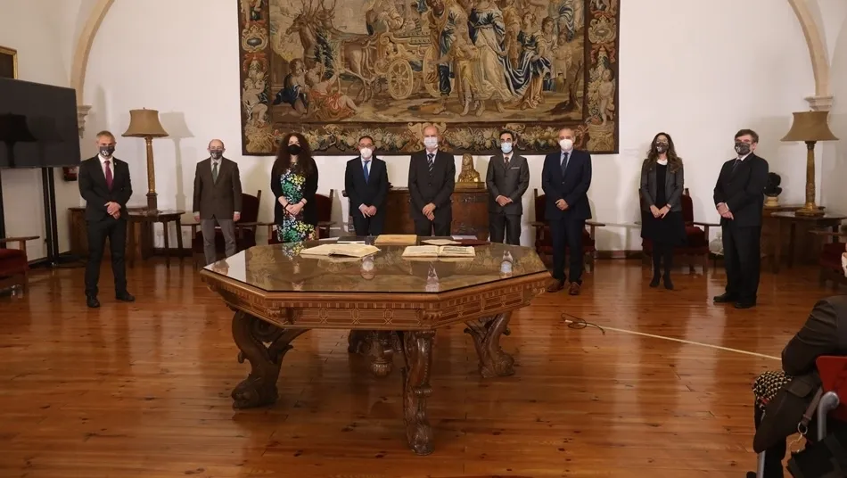Foto 2 - La Universidad de Salamanca celebra la toma de posesi&oacute;n de 21 nuevos catedr&aacute;ticos y profesores