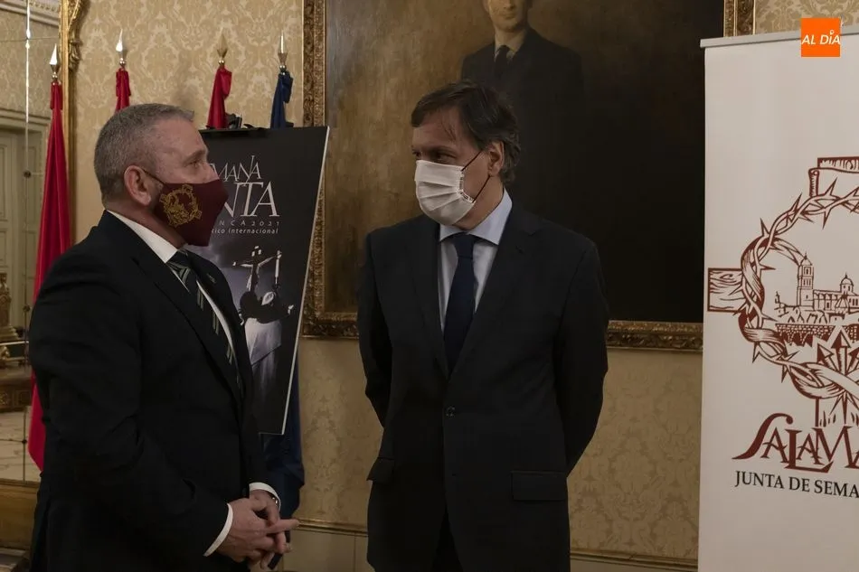 Foto 4 - Presentado el cartel de la Semana Santa 2021 que este a&ntilde;o preside una imagen del Cristo del Amor y ...