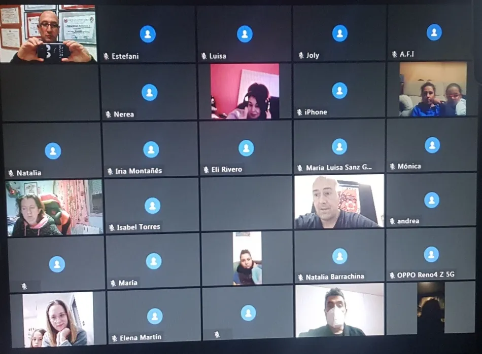 Foto 2 - Un total de 38 mujeres participan en un taller online de defensa personal