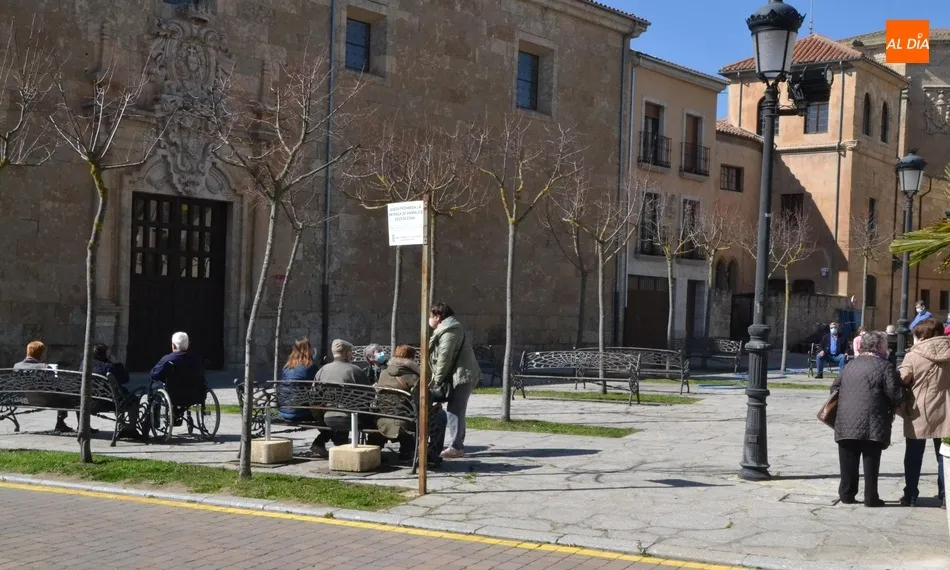 Foto 9 - Los residentes de Obispo T&eacute;llez vuelven a salir a la calle tras conseguir la inmunidad  