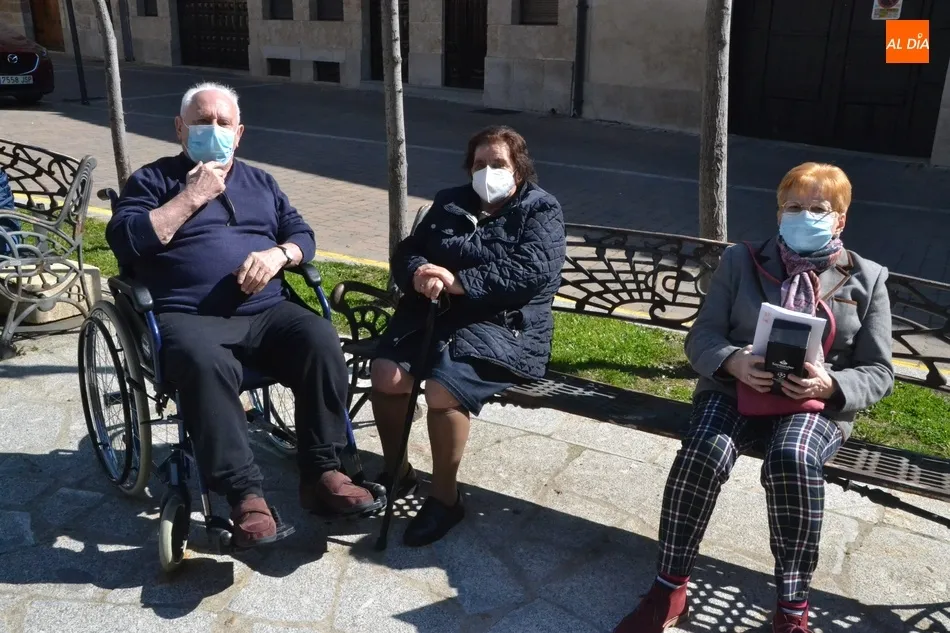 Los residentes de Obispo Téllez vuelven a salir a la calle tras conseguir la inmunidad  