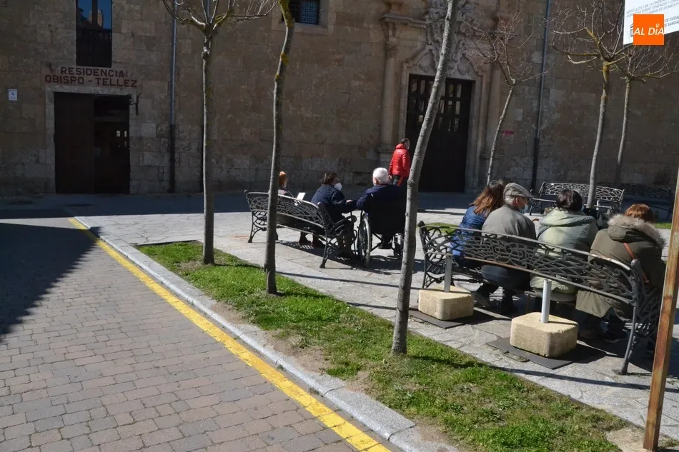 Foto 5 - Los residentes de Obispo T&eacute;llez vuelven a salir a la calle tras conseguir la inmunidad  