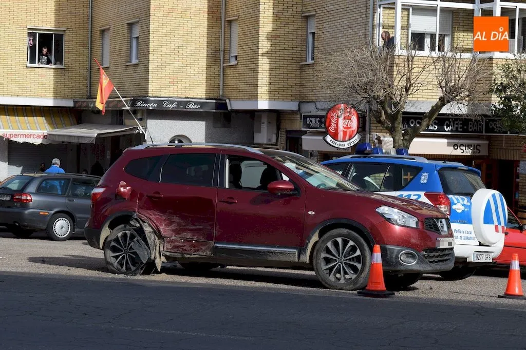 Foto 2 - Colisi&oacute;n de dos turismos en la carretera Pe&ntilde;aranda