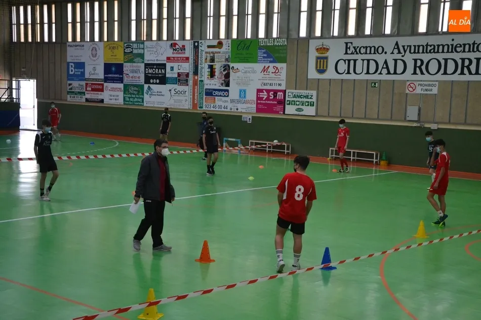 Foto 10 - La Base del III Columnas regresa a los entrenamientos un a&ntilde;o despu&eacute;s  