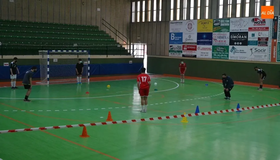 Foto 9 - La Base del III Columnas regresa a los entrenamientos un a&ntilde;o despu&eacute;s  