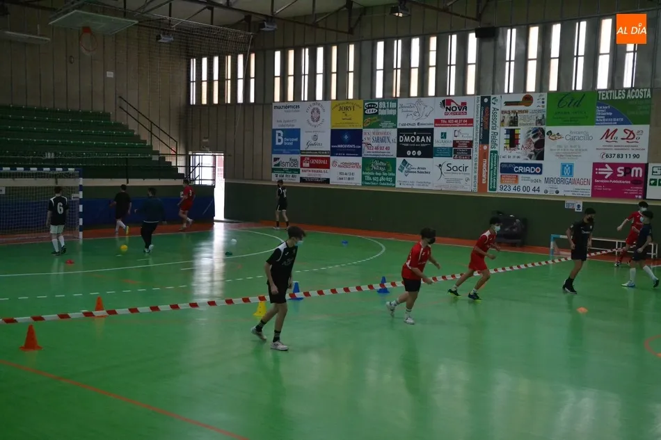 Foto 3 - La Base del III Columnas regresa a los entrenamientos un a&ntilde;o despu&eacute;s  