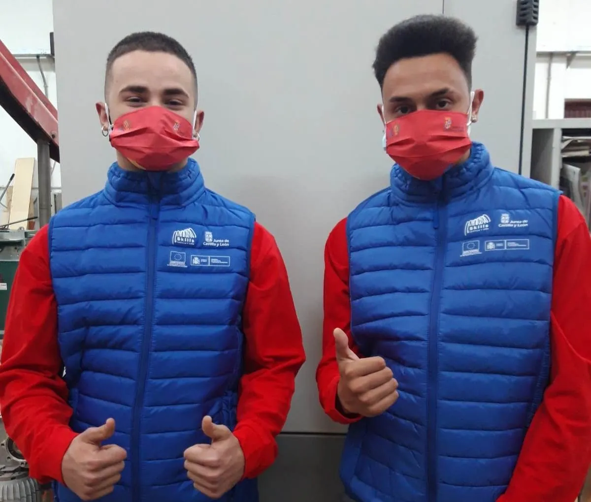 Luis Miguel Pascual y Sebastián Predoiu, con el uniforme oficial de competición