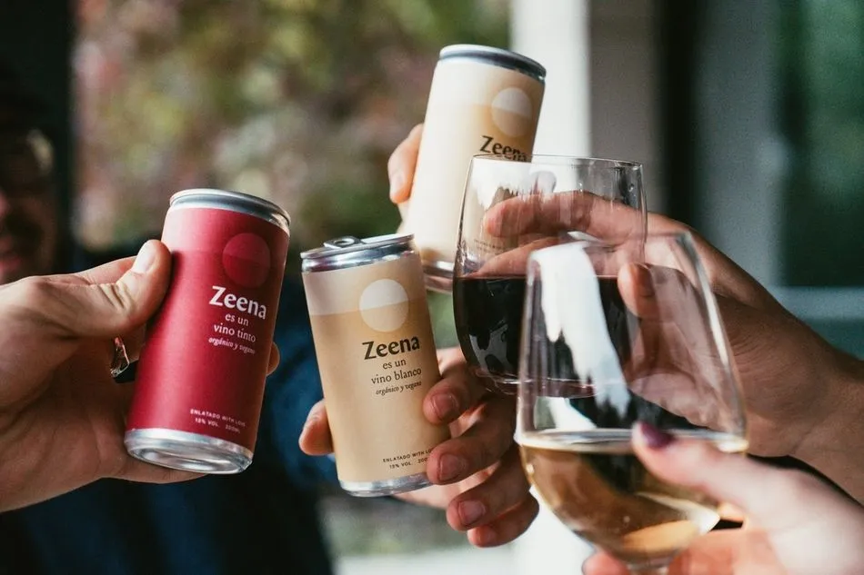 Vino en lata. Foto: EP