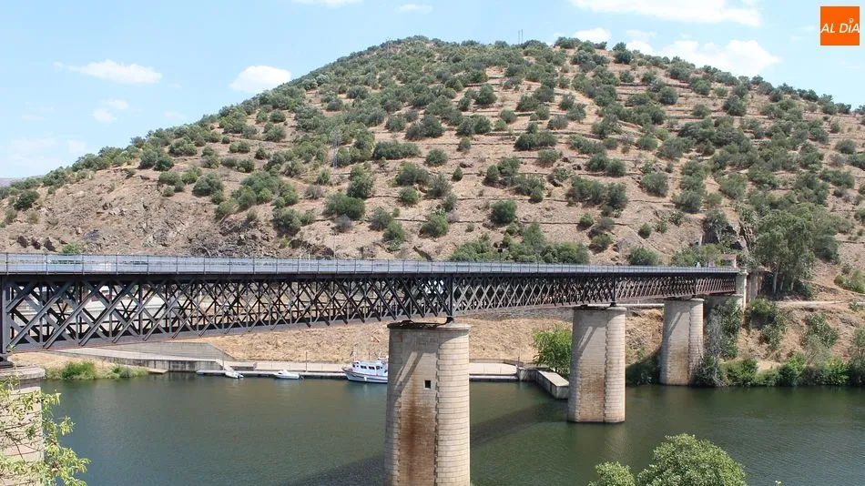 Foto 2 - La petici&oacute;n de reapertura del Tren del Duero hasta la frontera, aprobada por unanimidad en el...