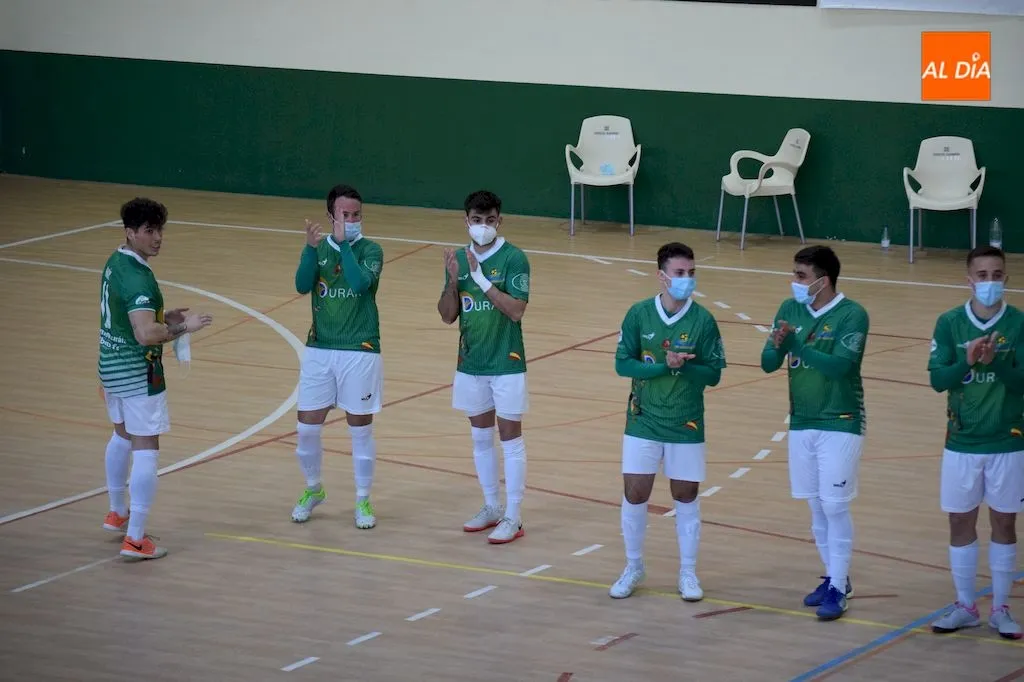 Foto 7 - El Piensos Dur&aacute;n Albense golea al Boal FS en la vuelta de su afici&oacute;n (6-1)
