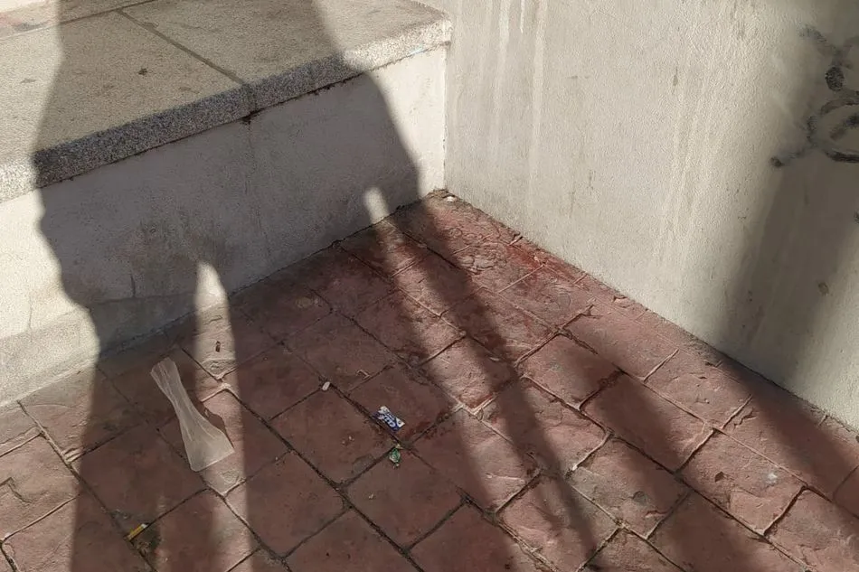 Foto 5 - El PP denuncia el estado del parque infantil de El Murall&oacute;n desde hace meses