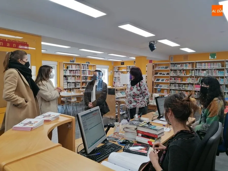 Foto 8 - El barrio Vidal estrena mejoras en su biblioteca y retoma la programaci&oacute;n de actividades