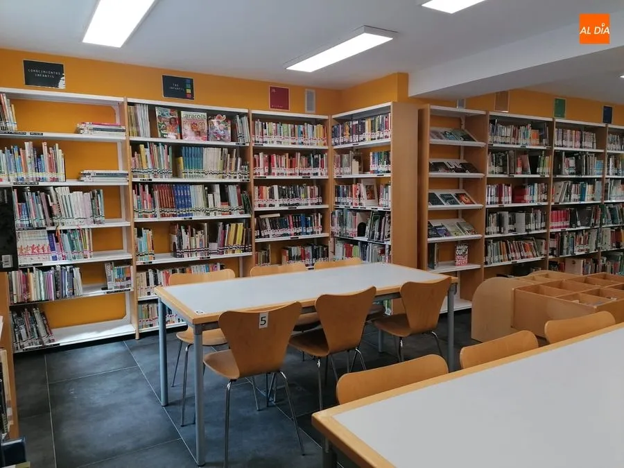 Foto 3 - El barrio Vidal estrena mejoras en su biblioteca y retoma la programaci&oacute;n de actividades