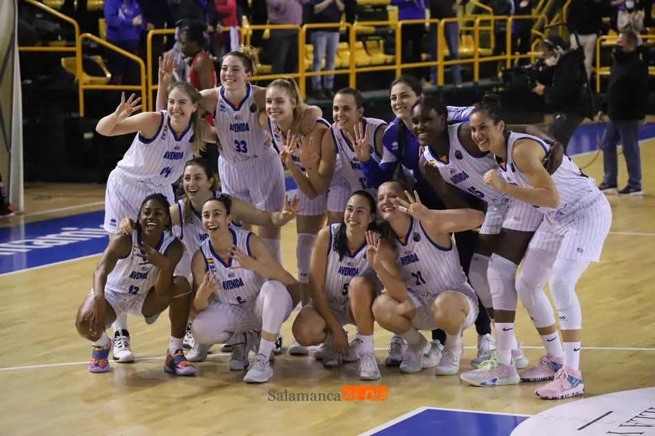 Foto 11 - El Perfumer&iacute;as Avenida vuelve a hacer historia: se mete en la Final Four de Euroliga por tercera...