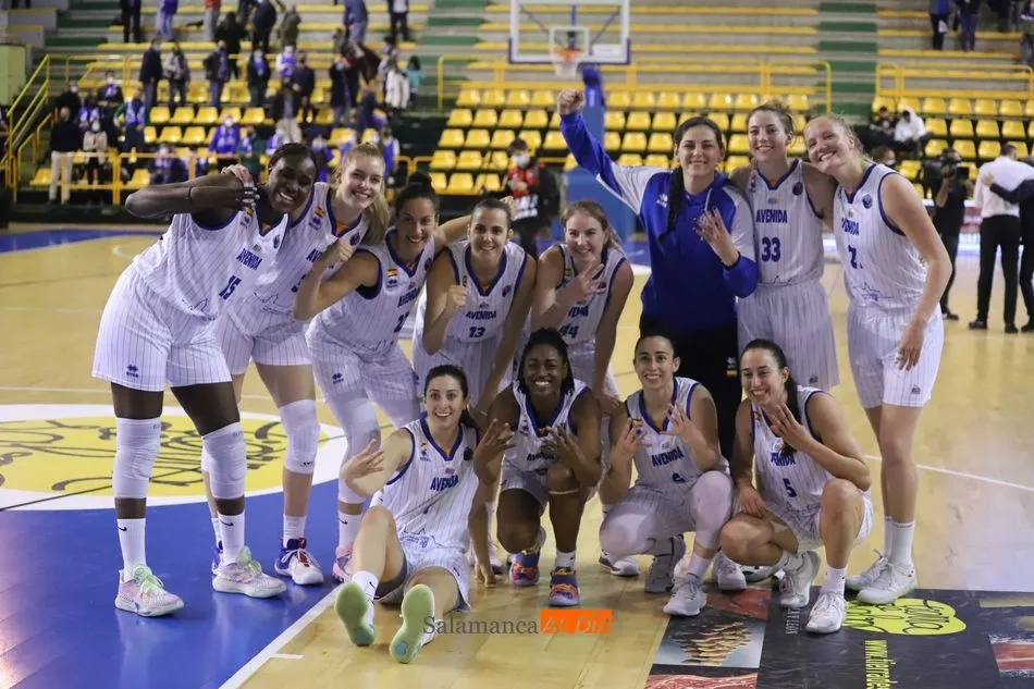 Foto 10 - El Perfumer&iacute;as Avenida vuelve a hacer historia: se mete en la Final Four de Euroliga por tercera...