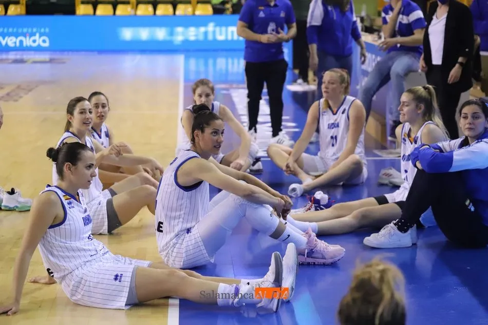 Foto 7 - El Perfumer&iacute;as Avenida vuelve a hacer historia: se mete en la Final Four de Euroliga por tercera...