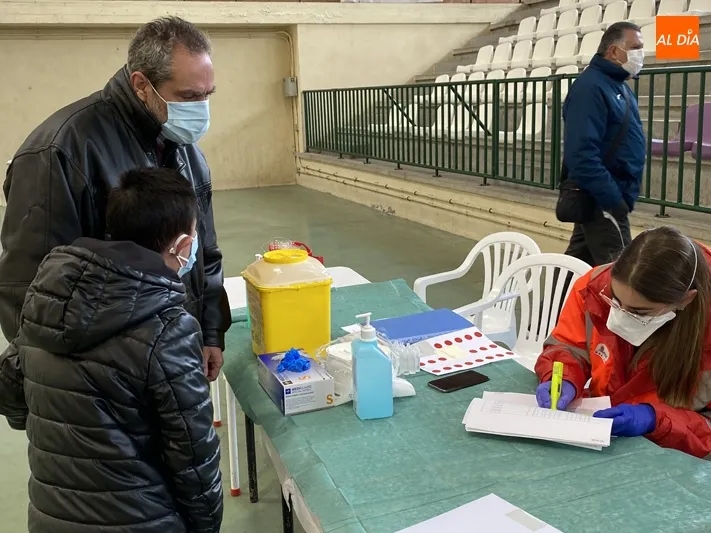 Foto 8 - M&aacute;s de 130 grandes dependientes reciben su segunda dosis de vacunaci&oacute;n masiva