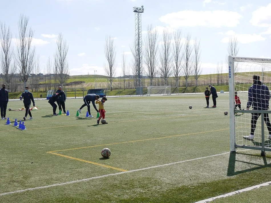 Foto 3 - &lsquo;Carbajosa Move On&rsquo; inicia sus actividades con 151 ni&ntilde;os participantes