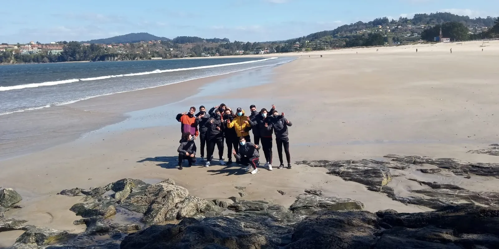 Foto 10 - El III Juvenil conquista en Ferrol la cancha del l&iacute;der O Parrulo ofreciendo una magn&iacute;fica imagen  