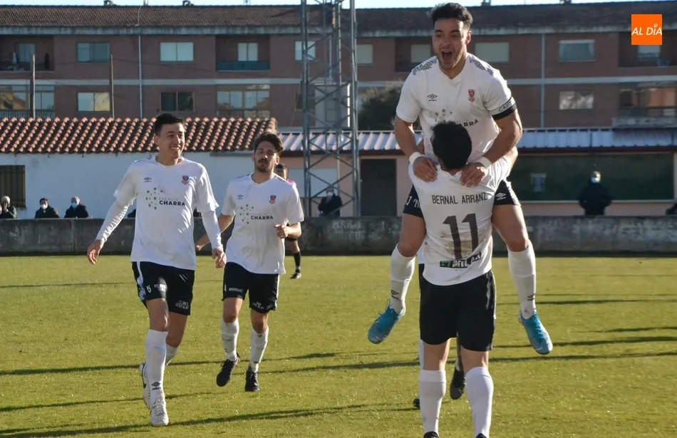 El Ciudad Rodrigo regresa ante el colista a la senda de la victoria con remontada incluida  