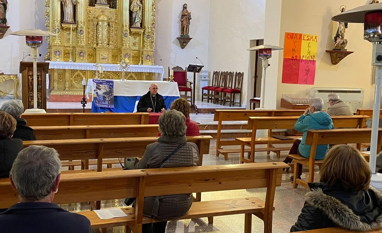 El Arciprestazgo del Campo Charro celebra su retiro en La Fuente de San Esteban  