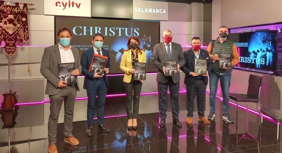 Christus homenajea a los cofrades que han realizado trabajos esenciales durante la pandemia y a...