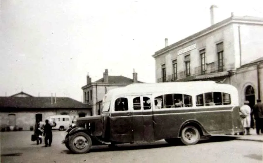Foto 2 - La estaci&oacute;n de tren de Salamanca en los a&ntilde;os 50