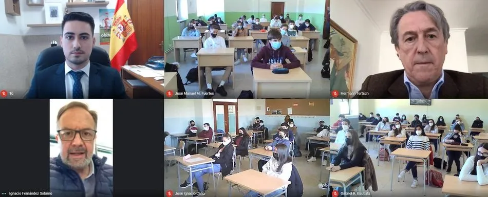 Foto 4 - Tecnolog&iacute;a, econom&iacute;a y comunicaci&oacute;n centran la segunda jornada de la Semana de Formaci&oacute;n del...