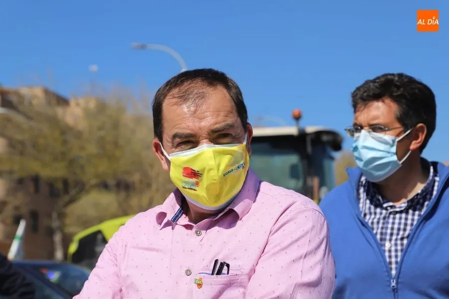 Foto 5 - Multitudinaria caravana de ganaderos salmantinos para protestar por la nueva protecci&oacute;n del lobo