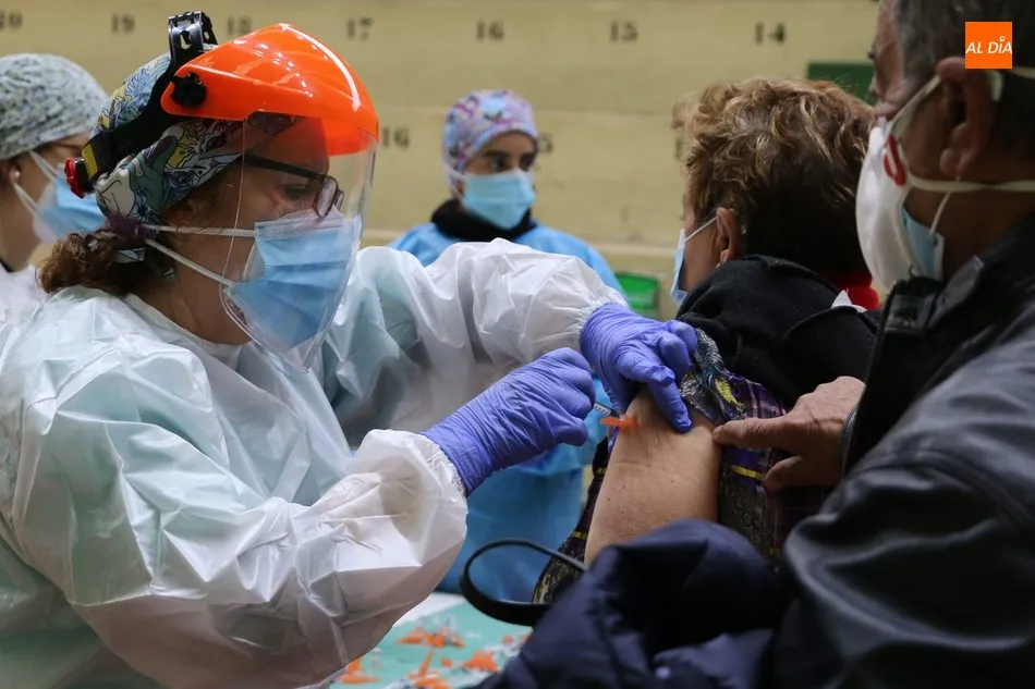 Foto 2 - Castilla y Le&oacute;n crear&aacute; dos grupos de expertos para abordar la patolog&iacute;a no Covid y la...