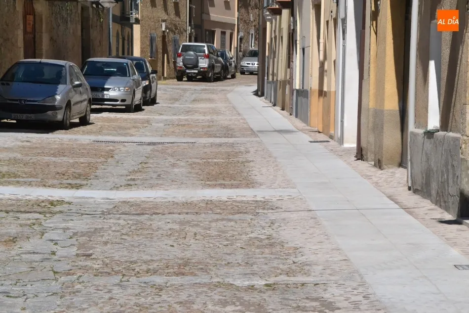 Foto 7 - Concluyen las obras para dotar de accesibilidad a las calles L&aacute;zaro, Peramato y Fuente Nava  