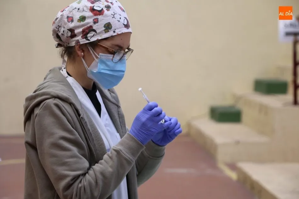 Foto 6 - Nueva vacunaci&oacute;n masiva en la comarca de Vitigudino con la administraci&oacute;n de 287 dosis de Pfizer  