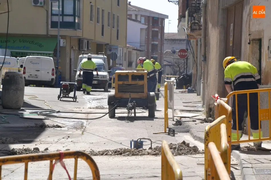 Foto 6 - Arrancan las obras de reforma de la calle Rastrillo, que quedar&aacute; como las v&iacute;as del centro...