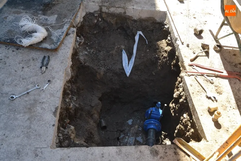 Foto 5 - Arrancan las obras de reforma de la calle Rastrillo, que quedar&aacute; como las v&iacute;as del centro...