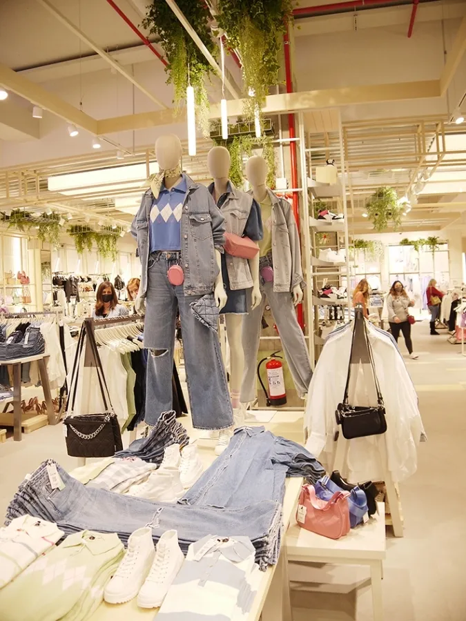 Foto 6 - Stradivarius estrena tienda en el Centro Comercial El Tormes