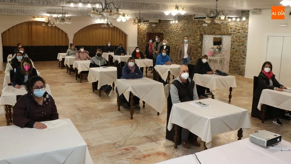 En el curso han participado 17 personas residentes en distintos municipios de la zona / CORRAL