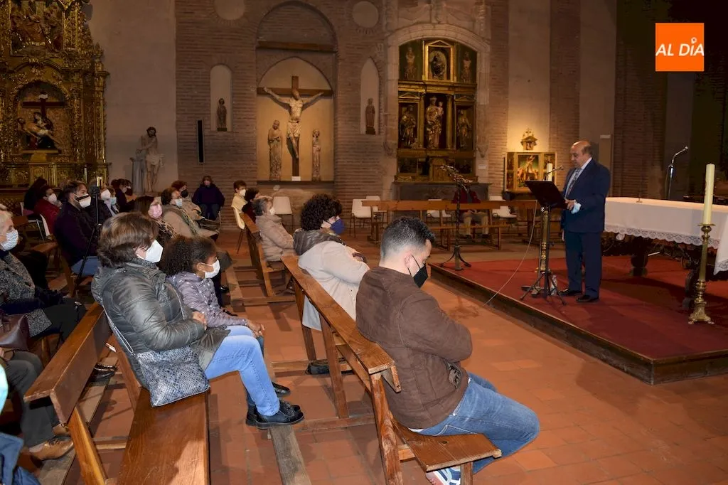Foto 2 - El preg&oacute;n de Jose Carlos Jim&eacute;nez abre una Semana Santa &ldquo;diferente&rdquo; en Alba de Tormes