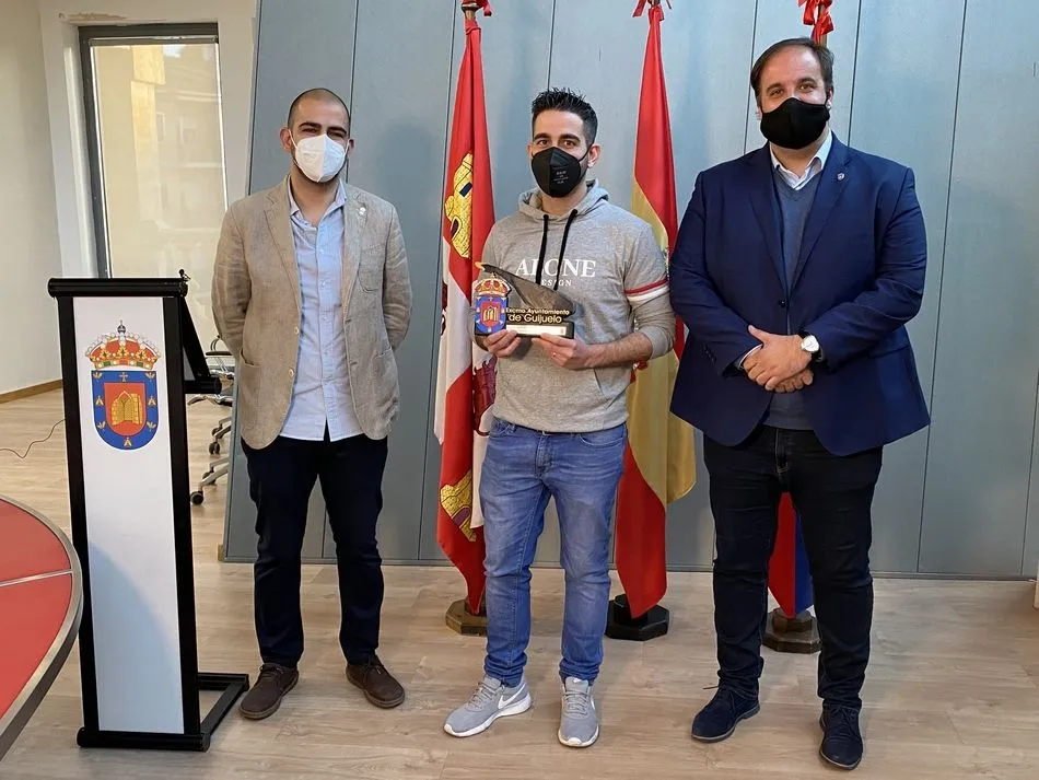 Foto 7 - El Ayuntamiento de Guijuelo entrega los V Premios del Deporte