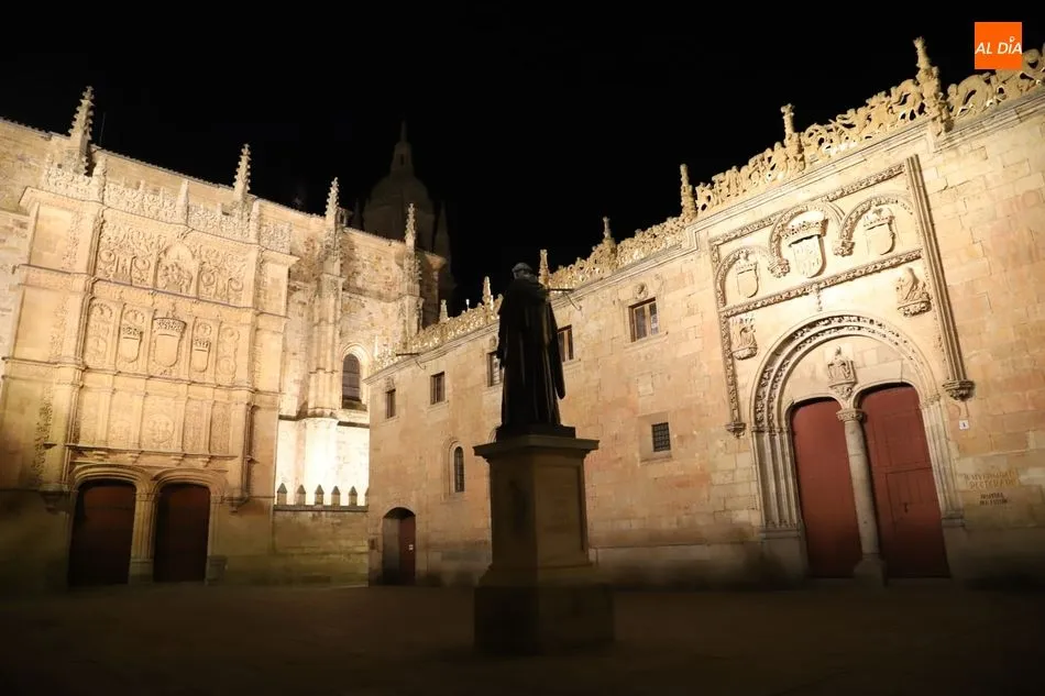 Foto 5 - Salamanca se suma un a&ntilde;o m&aacute;s a la Hora del Planeta