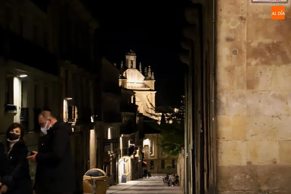 Foto 4 - Salamanca se suma un a&ntilde;o m&aacute;s a la Hora del Planeta