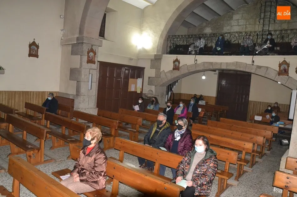 Foto 2 - El Coro de San Andr&eacute;s inaugura la Semana Santa en su Parroquia con un concierto  