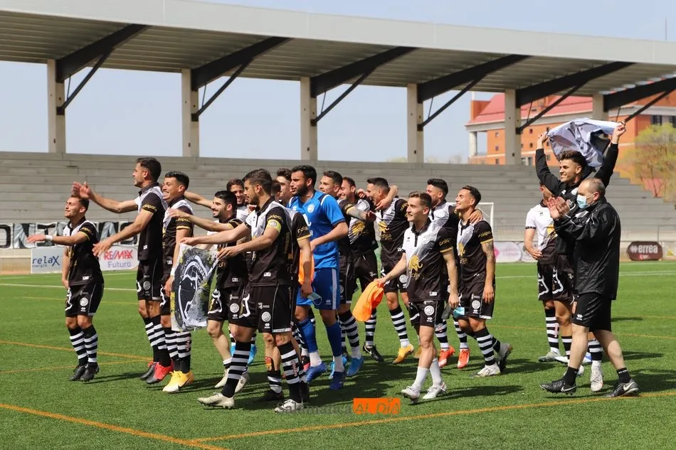 Foto 10 - Unionistas culmina su obra maestra al meterse en la PRO al puntuar con el Racing de Ferrol y sue&ntilde;a ...