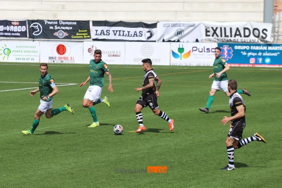 Foto 9 - Unionistas culmina su obra maestra al meterse en la PRO al puntuar con el Racing de Ferrol y sue&ntilde;a ...
